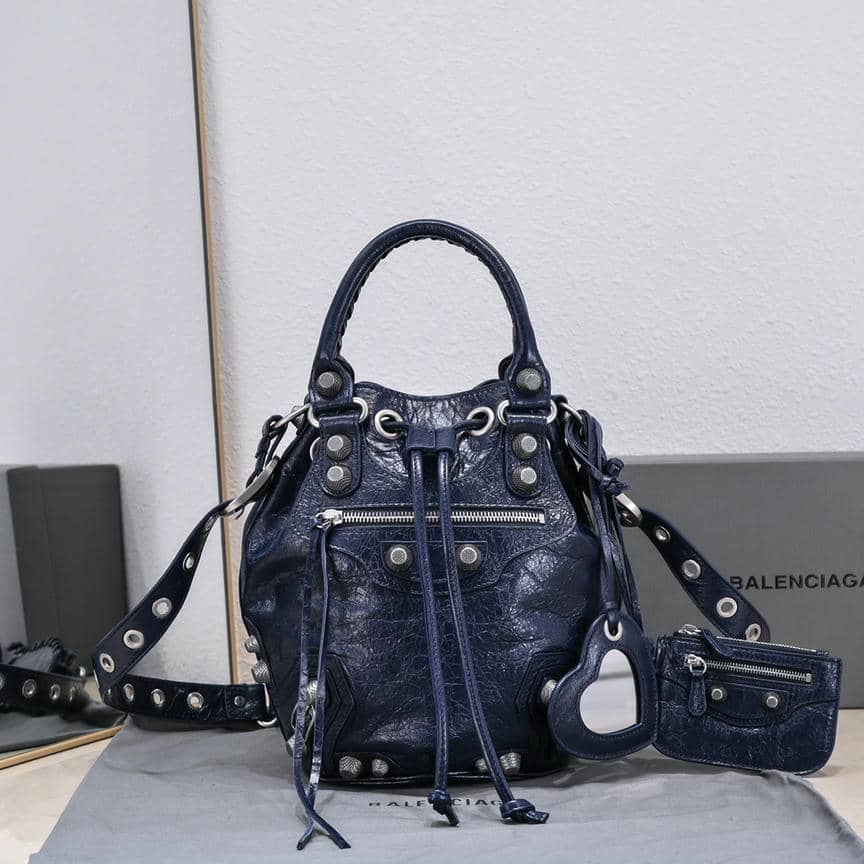 1 Bucket Bag-14